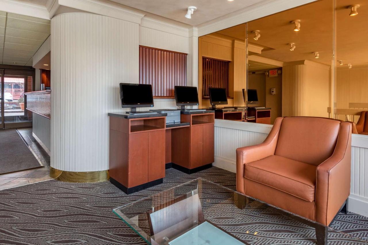 เบสต์ เวสเทิร์น พลัส ออสวีโก โฮเต็ล แอนด์ คอนเฟอเรนซ์ เซ็นเตอร์ Hotel ภายนอก รูปภาพ