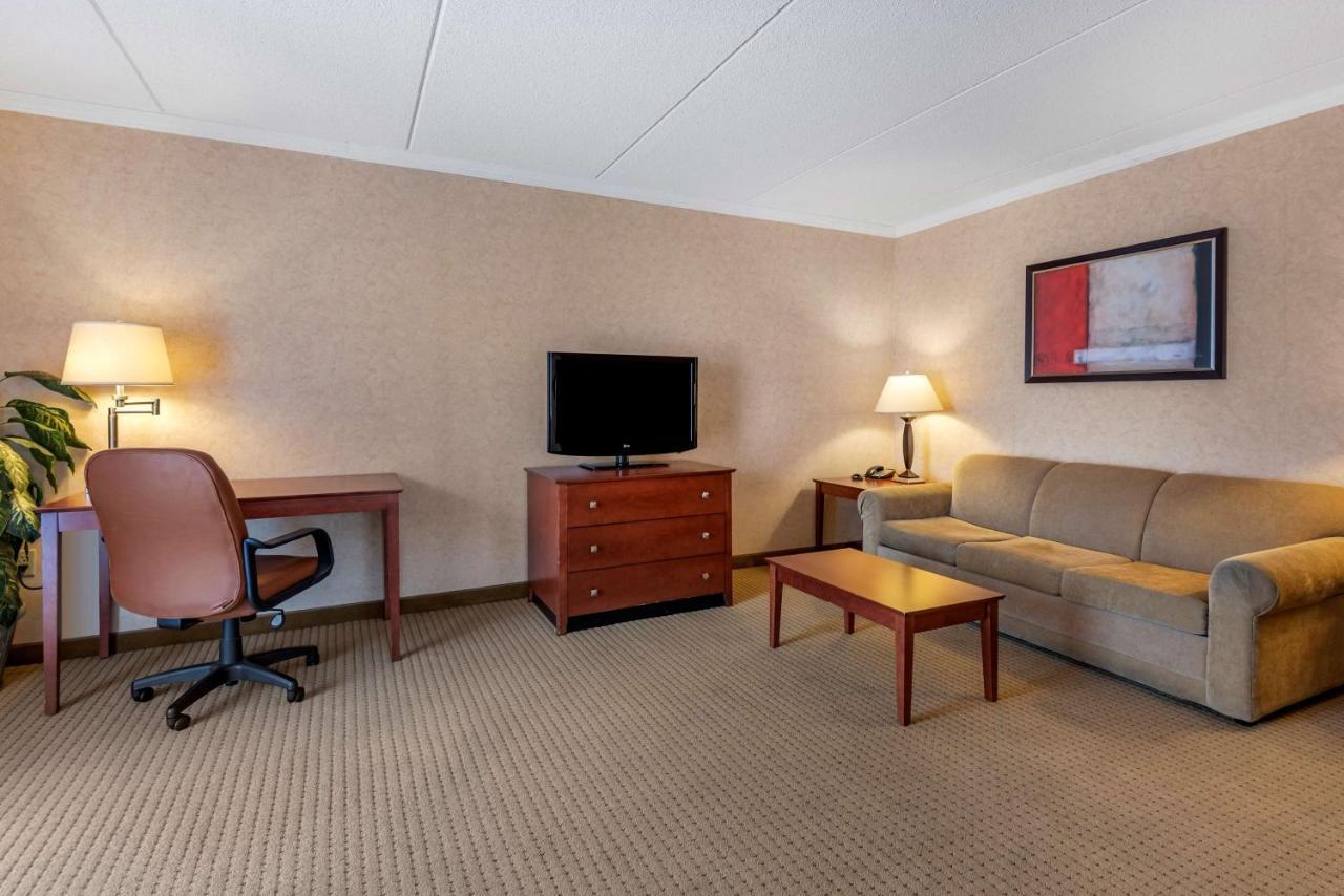 เบสต์ เวสเทิร์น พลัส ออสวีโก โฮเต็ล แอนด์ คอนเฟอเรนซ์ เซ็นเตอร์ Hotel ภายนอก รูปภาพ
